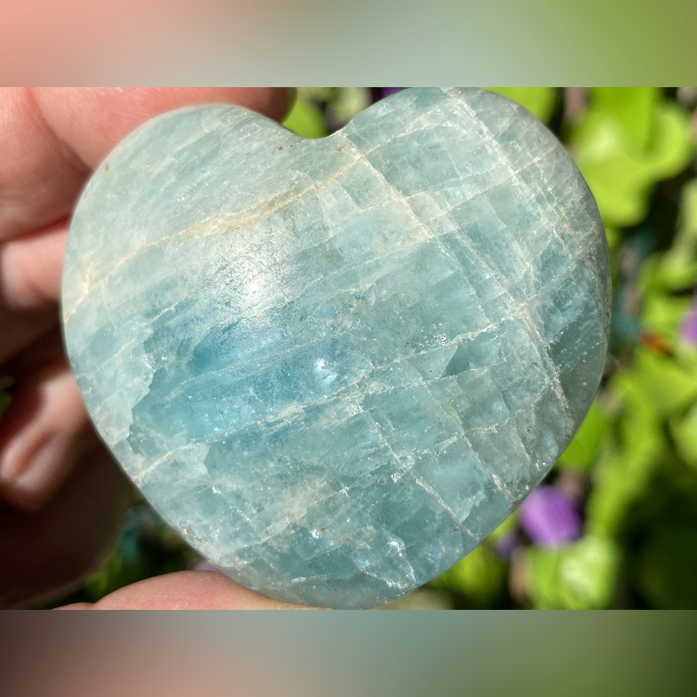 Blue Celestite Heart - Picture 13 of 15